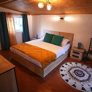 Grandpa House-attic App 4 Albanie